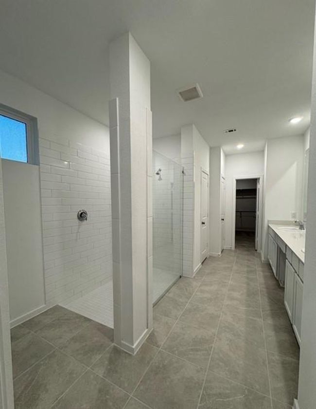 Pictures are representative of floor plan - not actual home for sale | Image 4