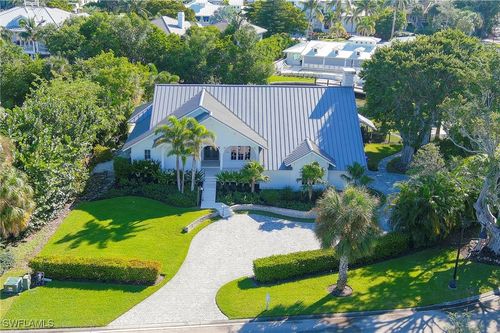 5042 Seahorse Ave, NAPLES, FL, 34103-2427 | Card Image