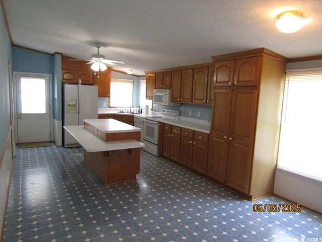 B - 4883 Riverside Dr, House other with 3 bedrooms, 2 bathrooms and null parking in North Myrtle Beach SC | Image 4