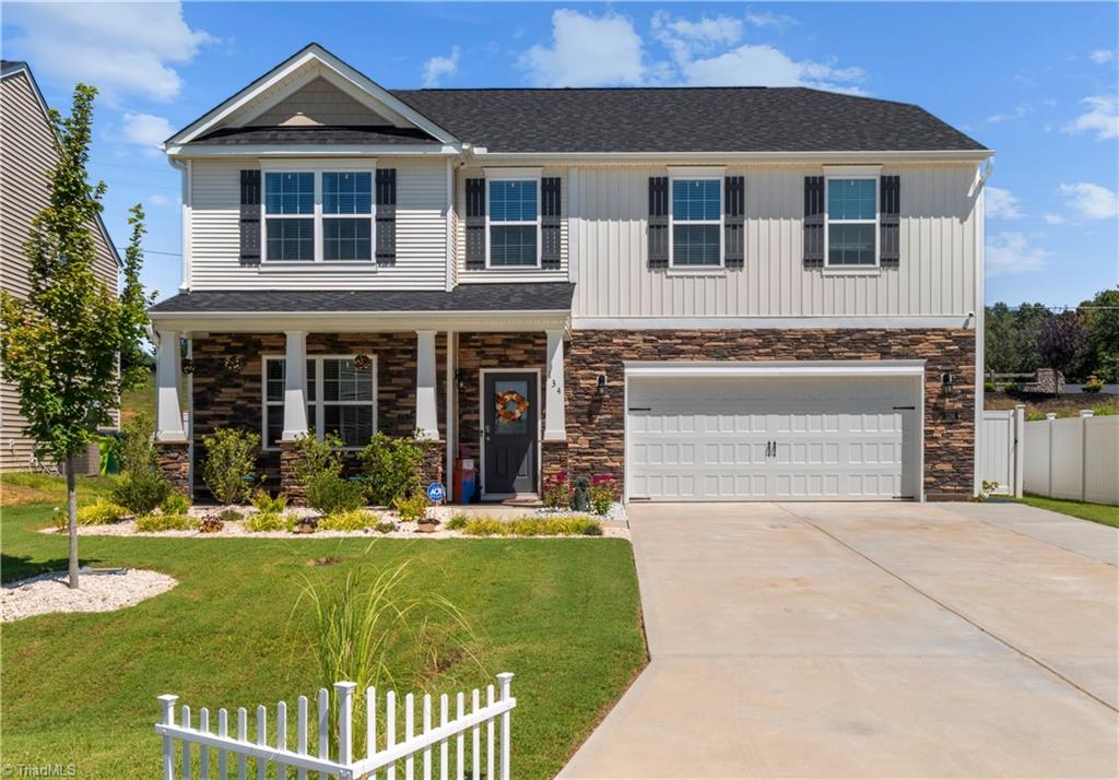 Rhett Ave, Lexington, NC 27295
