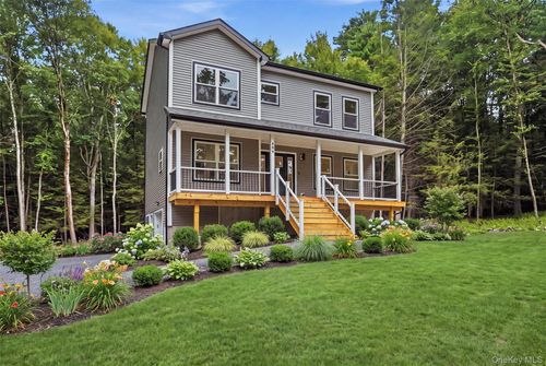 804 Peenpack Trl, Sparrow Bush, NY, 12780-5108 | Card Image