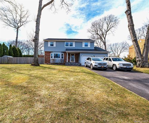 6 Roman Ct, Lake Grove, NY, 11755-2319 | Card Image