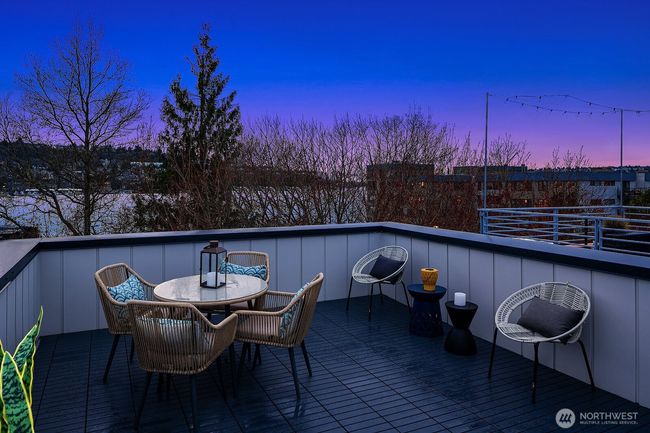 B - 2236 Fairview Ave E, Townhouse with 3 bedrooms, 4 bathrooms and null parking in Seattle WA | Image 15