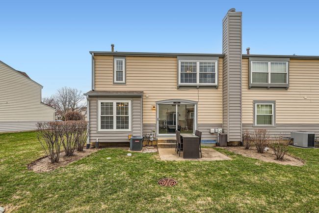 1300 Gloucester Cir, Townhouse with 3 bedrooms, 3 bathrooms and 2 parking in Carol Stream IL | Image 28