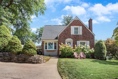 167 Rolling Rd, Bethel Park, PA, 15102-1725 | Card Image