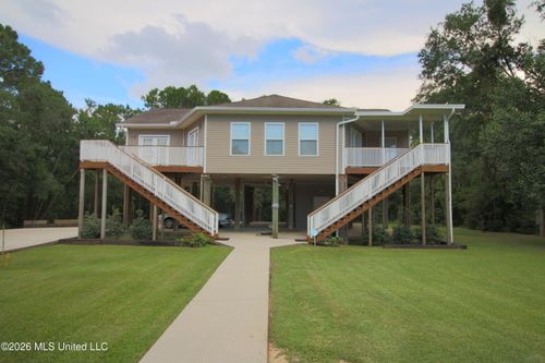 9306 Halsell Rd, Gulfport, MS, 39503-4711 | Card Image