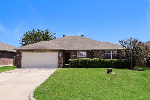 1909 Saint Nevis Dr, Mansfield, TX, 76063-8516 | Card Image