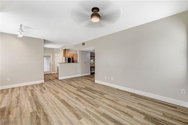 UNIT-1341 - 10001 Peace Way, Condo with 3 bedrooms, 2 bathrooms and null parking in Las Vegas NV | Image 7