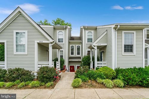 2912 Yarling Ct, FALLS CHURCH, VA, 22042-4473 | Card Image