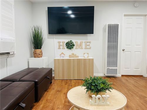 1-12893 Adelle St, Garden Grove, CA, 92841-5061 | Card Image
