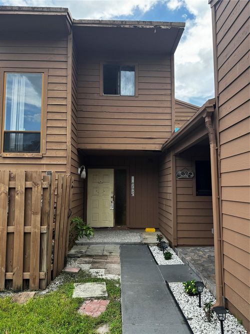 apt-c-6194 Laurel Ln, Tamarac, FL, 33319-8120 | Card Image