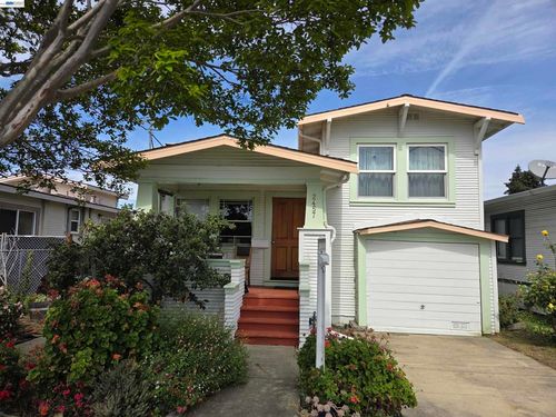 2457 61st Ave, Oakland, CA, 94605 | Card Image