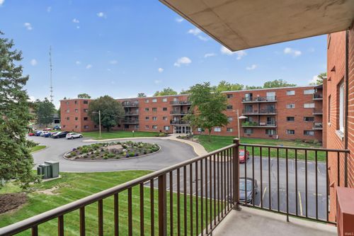 b318-2927 Westbrook Drive, Fort Wayne, IN, 46805-2044 | Card Image