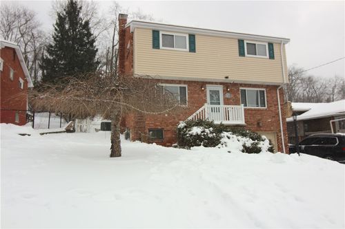 5877 Pleasant St, South Park, PA, 15129-9706 | Card Image