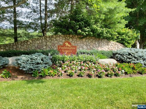 1250 Garrison Ct, Mahwah, NJ, 07430-3236 | Card Image