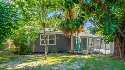 1053 40th St, Sarasota, FL, 34234-4323 | Card Image