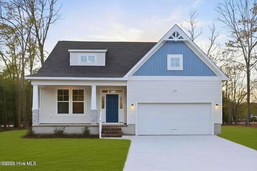 218 Chateau Dr, New Bern, NC, 28560-8943 | Card Image