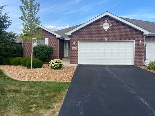 831 Oriole Dr, Peotone, IL, 60468-8718 | Card Image