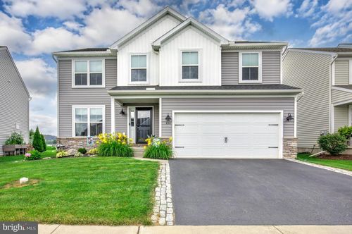 430 Jared Way, NEW HOLLAND, PA, 17557-2401 | Card Image