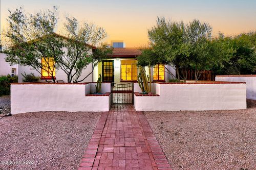 2133 E 7th St, Tucson, AZ, 85719-5606 | Card Image