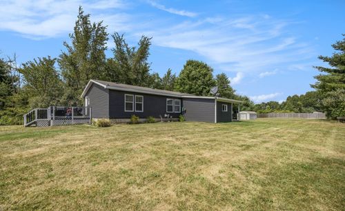 8158 Bailey Rd, Howard City, MI, 49329-9593 | Card Image