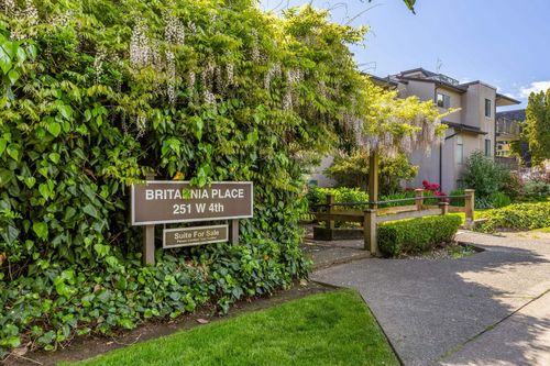 312-251 W 4th St, North Vancouver, BC, V7M1H8 | Card Image