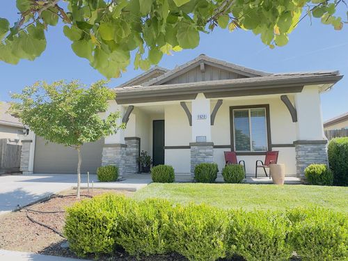 1620 W Porter Avenue, Visalia, CA, 93291 | Card Image