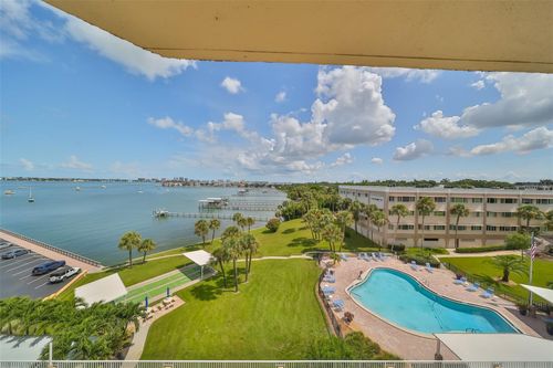 404a-100 Bluff View Drive, BELLEAIR BLUFFS, FL, 33770 | Card Image