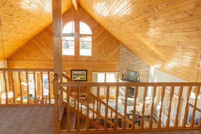 Laminate flooring matches throughout | Image 25