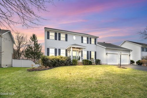 20 Valleywood Dr, Niskayuna, NY, 12309-1939 | Card Image