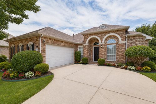 351 Southern Hills Dr, Fairview, TX, 75069-1257 | Card Image