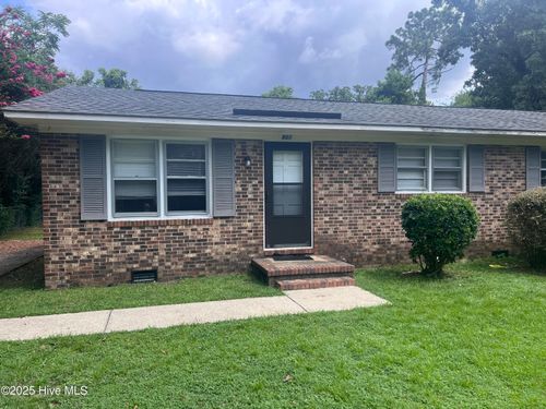 901 Miller Ave, Fayetteville, NC, 28304-1738 | Card Image