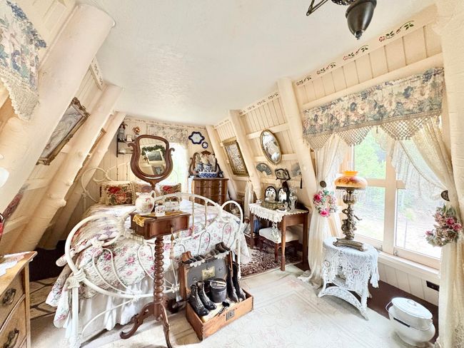 Bedroom | Image 17