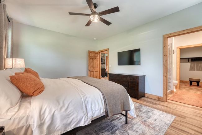 784 Sneaking Creek Dr, Home with 3 bedrooms, 4 bathrooms and null parking in Hayesville NC | Image 25