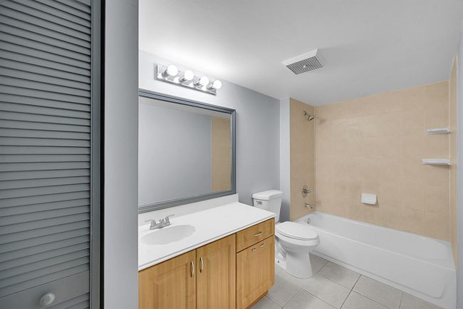 1204 Waterview Cir, Condo with 3 bedrooms, 3 bathrooms and null parking in Palm Springs FL | Image 20