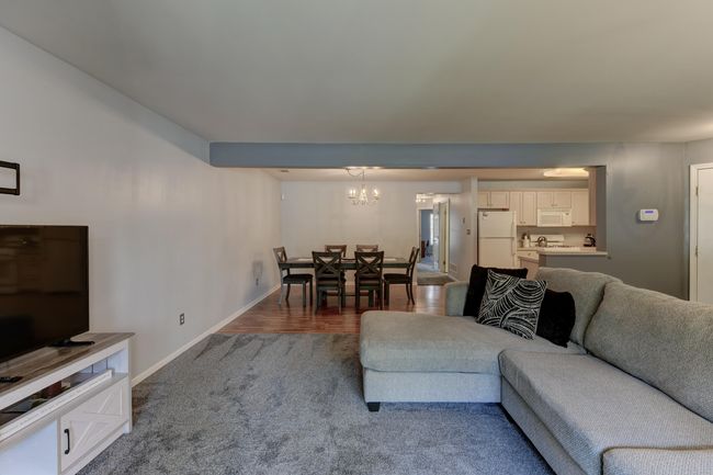 Living Room | Image 4