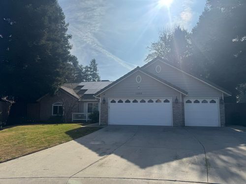 1505 N Arden Court, Visalia, CA, 93292 | Card Image