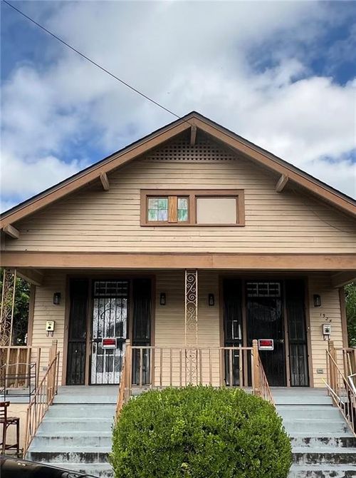 1922 Painters St, New Orleans, LA, 70117-7634 | Card Image