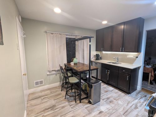 14 Waters Edge Dr, Bayside, NY, 11360-1236 | Card Image