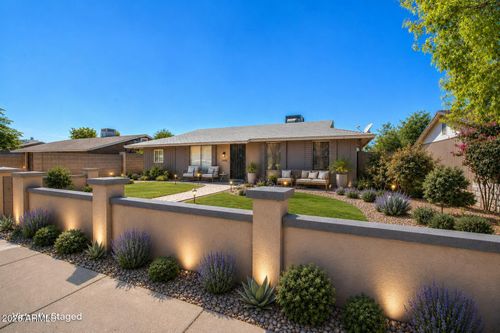3642 N 72nd Dr, Phoenix, AZ, 85033-4304 | Card Image