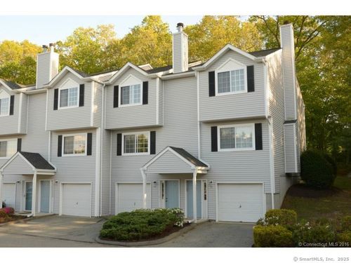 unit-74-310 Boston Post Rd, Waterford, CT, 06385-1968 | Card Image