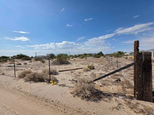 28222 E Cecil Cir, Wellton, AZ, 85356-6620 | Card Image