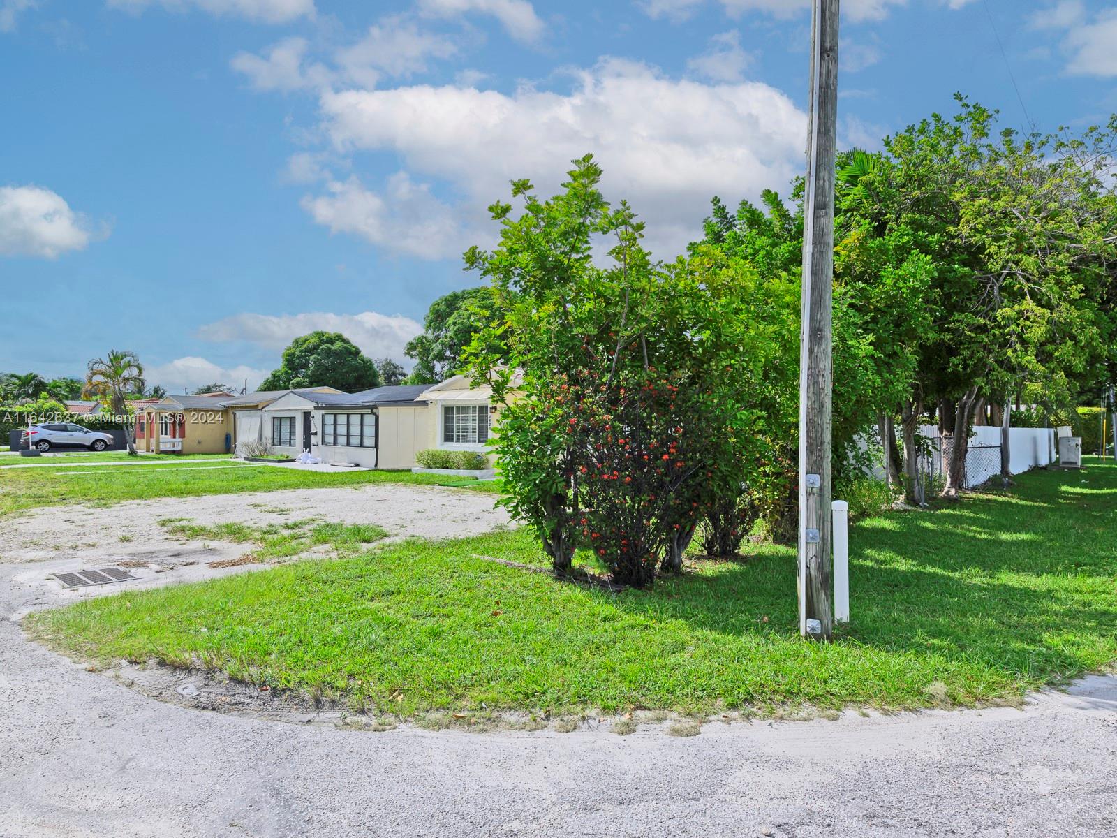 Thomas St, Hollywood, FL 33020