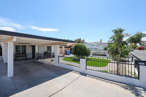 2217 E Harvard St, Phoenix, AZ, 85006-1520 | Card Image