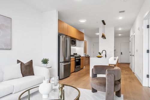 507-649 38th St, Union City, NJ, 07087-2518 | Card Image