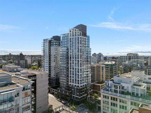 405-777 Herald St, Victoria, BC, V8T0C7 | Card Image