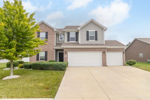 2260 Sante Fe Dr, Greenfield, IN, 46140-7265 | Card Image