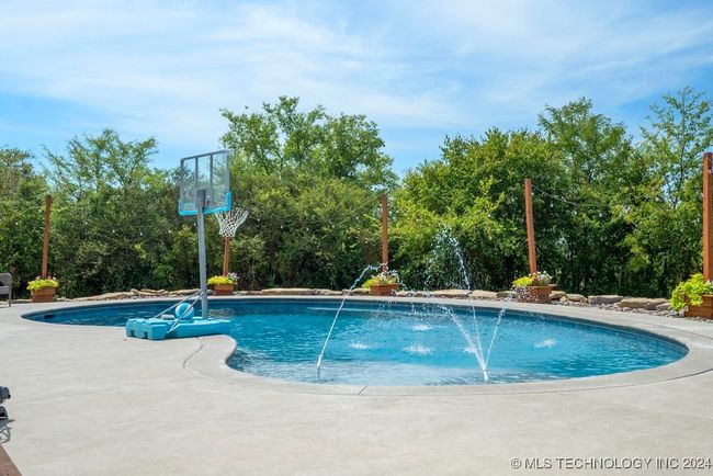 8320 E 80 Th St N, House other with 4 bedrooms, 6 bathrooms and null parking in Owasso OK | Image 43