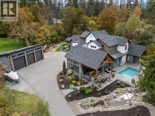 2475 Maquinna Rd, Kelowna, BC, V1W2R9 | Card Image