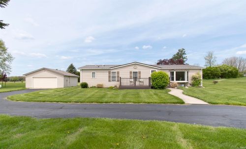 11193 E Baseline Road, Avilla, IN, 46710-9693 | Card Image